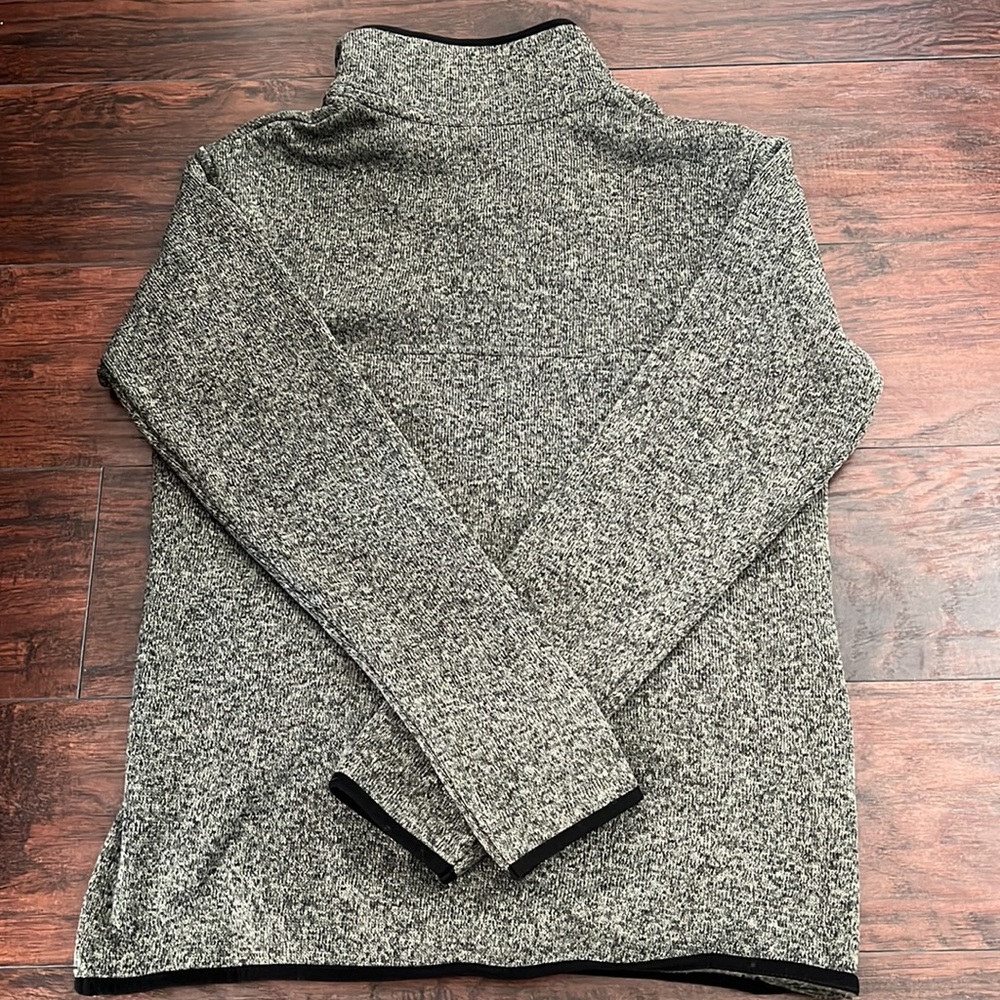 Eddie Bauer Quarter Button-up - Picture 3 of 3